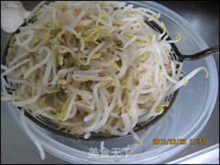 蚝油蒜泥拌豆芽的做法步骤：6