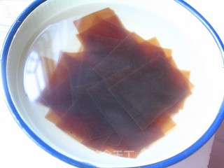 麻辣鲜香，过瘾无比——自制麻辣粉带的做法步骤：1