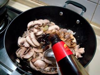 家常菜“肉片炒鲜蘑”的做法步骤：6
