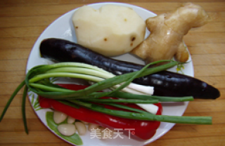 东北“地三鲜”的做法步骤：1