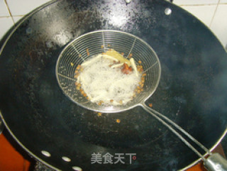蒸鱼鼓油炒白米虾的做法步骤：3