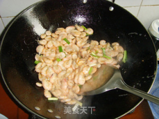 蒸鱼鼓油炒白米虾的做法步骤：7