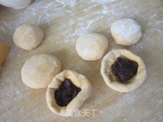 豆沙馅南瓜饼的做法步骤：5