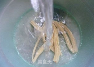 上汤腐竹菜芯的做法步骤：3