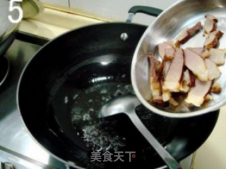 家常菜“芦笋炒腊肉”的做法步骤：4