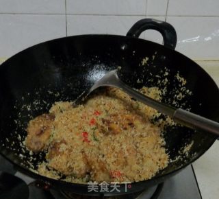 避风塘鸡翅的做法步骤：8