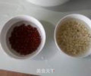 红豆薏米粥的做法步骤：2