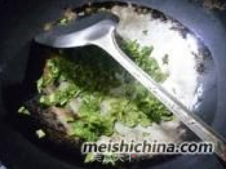 香椿炒年糕的做法步骤：9