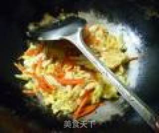 胡萝卜腐竹炒鸡蛋的做法步骤：13
