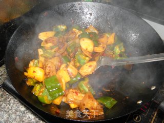 回锅肉的做法步骤：3