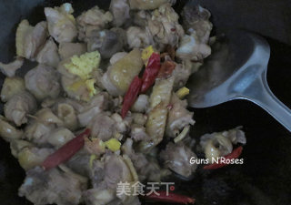 板栗烧鸡的做法步骤：6