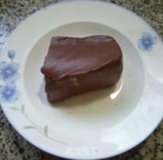 酸菜鹅血土豆汤的做法步骤：2