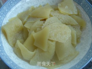 小咯扎炒韭菜的做法步骤：2