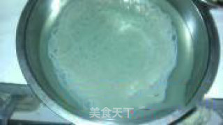 菠菜粉条鸡蛋饺的做法步骤：1