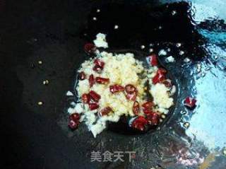 蒜泥香葱炒黄瓜的做法步骤：4