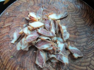 香芹火腿炒腊肉的做法步骤：3
