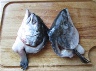辣三文鱼头豆腐汤的做法步骤：4