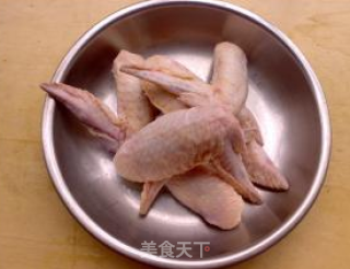 蜂蜜焗鸡翅的做法步骤：1