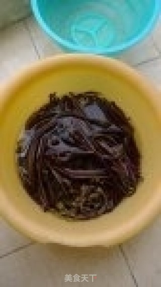 清抄蕨菜的做法步骤：1
