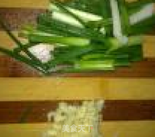 苦瓜炒肉的做法步骤：3