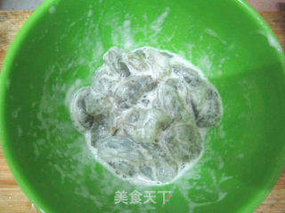 苹果炒虾仁的做法步骤：3