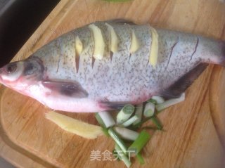 清蒸武昌鱼的做法步骤：3