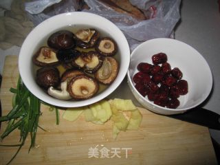 高压电焗鸡的做法步骤：2