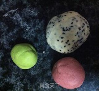 火龙果馒头的做法步骤：2