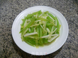 韭菜芽炒莴笋的做法步骤：10