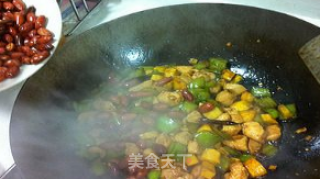 辣子鸡丁的做法步骤：7