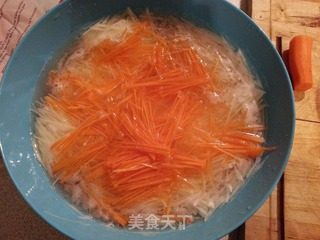 炝拌土豆丝的做法步骤：3