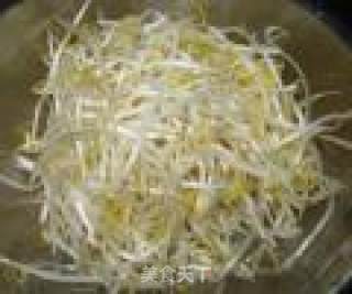 豆芽炒韭菜的做法步骤：2