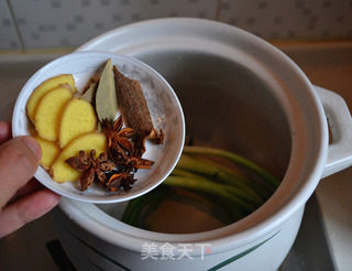 济南名吃——把子肉的做法步骤：4