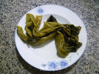 上汤酸菜千张结的做法