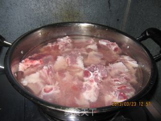 不用一滴油的糖醋排骨的做法