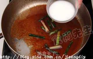 用豆腐皮卷出五彩缤纷的健康美食的做法步骤：11