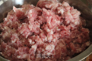 清淡狮子头的做法步骤：1