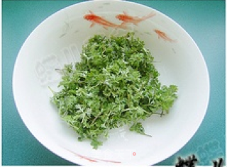 清明特色美食---青团的做法步骤：1