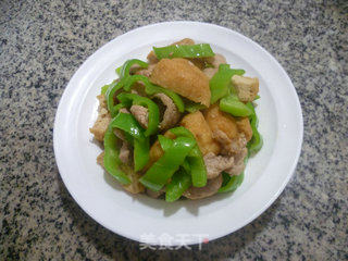 青椒油豆腐炒里脊肉的做法步骤：11