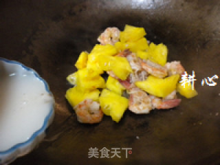 菠萝炒虾的做法步骤：10