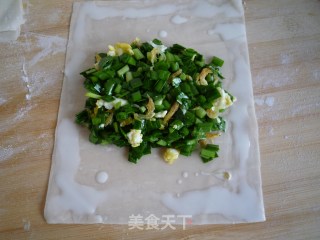 懒人版——韭菜鸡蛋盒子的做法步骤：9