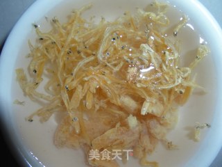 春天的盛宴——银鱼煨苦菊的做法步骤：3