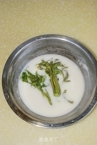 炸香椿鱼的做法步骤：10