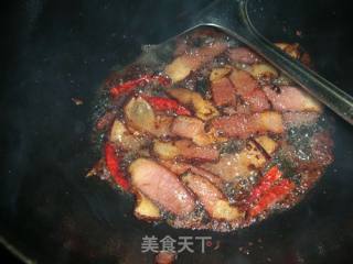 青蒜炒腊肉的做法步骤：6
