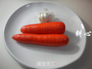 蒜末炒胡萝卜的做法步骤：1