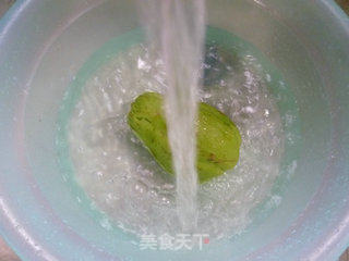 香菇炒佛手瓜的做法步骤：3