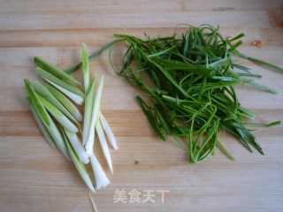 蒜苗拌肉皮的做法步骤：4