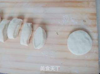 茴香鸡蛋馅饼的做法步骤：7