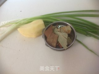 牛肉汤的做法步骤：2