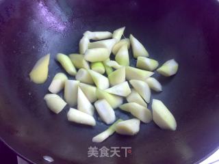 茭白豆角炒银鱼的做法步骤：5
